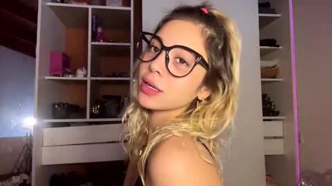 HI   Privates are OPEN online show from 06.03.26