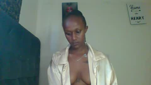 Snapshot of sexsy_sally chatting on 12.26.24 sexsysally online show from 12.26.24