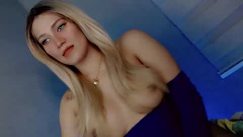 Snapshot of sexual_desire22 chatting on 10.12.25 Britney Allen online show from 10.12.25