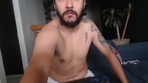 Snapshot of sexual_devils chatting on 12.22.24 sexual_devils online show from 12.22.24