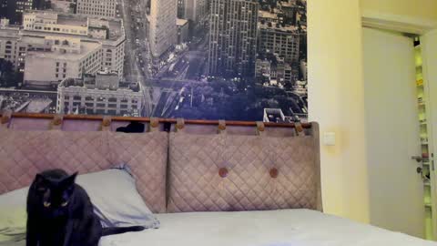 Andrea online show from 10.13.25