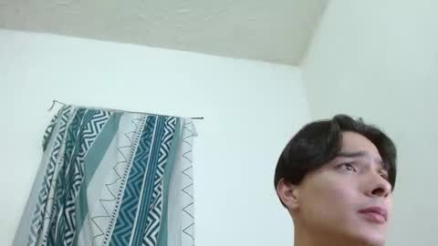 Axel online show from 12.26.24