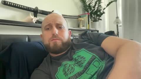 Snapshot of sexxfreak21 chatting on 12.21.24 sexxfreak21 online show from 12.21.24