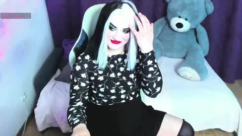 Snapshot of sexxx_queen chatting on 05.18.26 sexxx_queen online show from 05.18.26