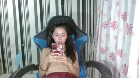 Snapshot of sexxy_emz chatting on 09.25.25 sexxy_emz online show from 09.25.25