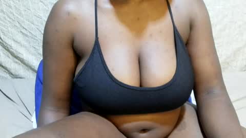 Snapshot of sexxy_maya1 chatting on 07.08.26 sexxy_maya1 online show from 07.08.26