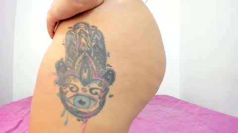 Snapshot of sexxylatincouple1 chatting on 02.10.26 sexxylatincouple1 online show from 02.10.26