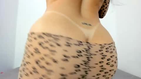 sexxylatincouple1 online show from 05.26.26
