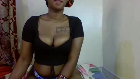 Snapshot of sexy4daddy50 chatting on 09.21.25 lynn online show from 09.21.25