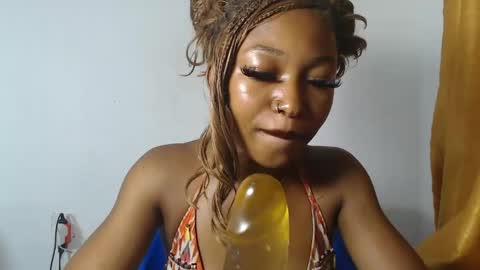 sexy_bluey247 online show from 05.12.26