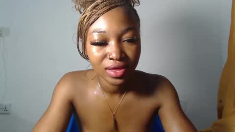 sexy_bluey247 online show from 05.16.26