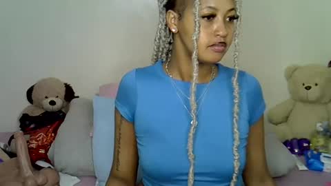 sexy_bubbie01 online show from 06.18.26
