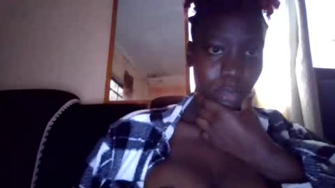 sexy_butty01 online show from 05.12.26