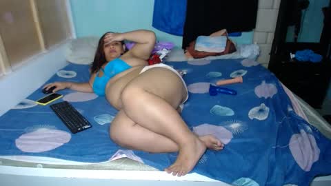 sexy_charlotte22 online show from 12.24.24