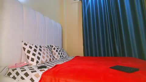 foxxy sweets online show from 05.07.26