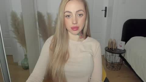 C o r a l i e online show from 02.19.25