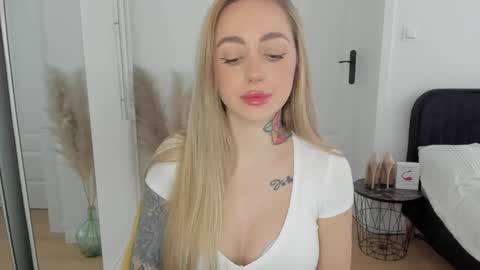 C o r a l i e online show from 03.09.25