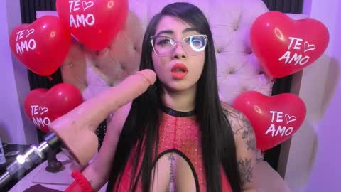  C R I S T A L  online show from 02.14.26