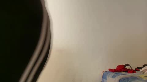 Snapshot of sexy_curvi chatting on 12.21.24 karla instagram online show from 12.21.24
