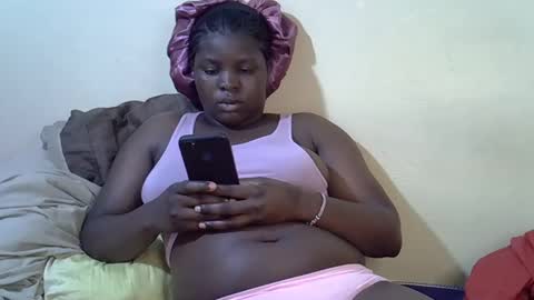 Snapshot of sexy_ebony20 chatting on 02.09.25 ebony online show from 02.09.25