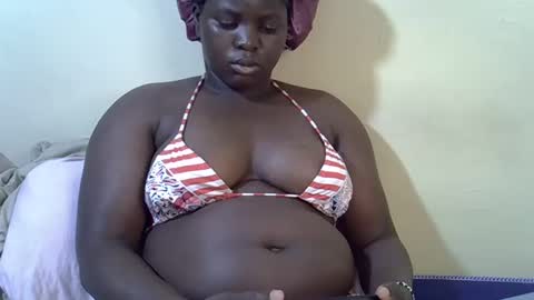Snapshot of sexy_ebony20 chatting on 02.18.25 ebony online show from 02.18.25