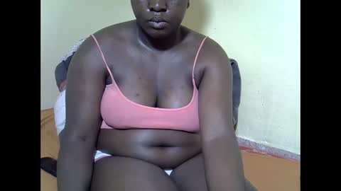 Snapshot of sexy_ebony20 chatting on 09.10.25 ebony online show from 09.10.25