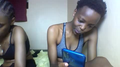 Snapshot of sexy_kaly chatting on 09.10.25 Sexy kaly online show from 09.10.25