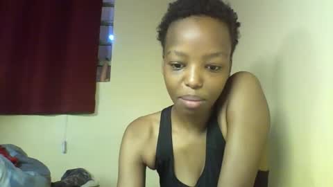 Snapshot of sexy_kaly chatting on 09.21.25 Sexy kaly online show from 09.21.25