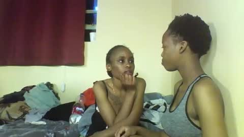 Snapshot of sexy_kaly chatting on 09.22.25 Sexy kaly online show from 09.22.25