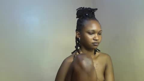 Snapshot of sexy_kaly chatting on 10.15.25 Sexy kaly online show from 10.15.25