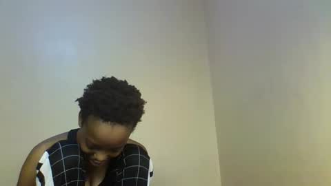 Snapshot of sexy_kaly chatting on 10.16.25 Sexy kaly online show from 10.16.25