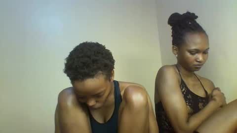 Snapshot of sexy_kaly chatting on 10.19.25 Sexy kaly online show from 10.19.25