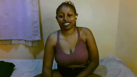 Snapshot of sexy_latasha chatting on 05.21.26 sexy_latasha online show from 05.21.26