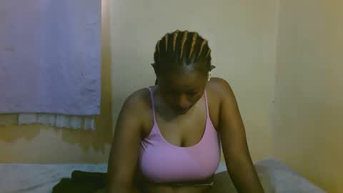 Snapshot of sexy_latasha chatting on 05.29.26 sexy_latasha online show from 05.29.26