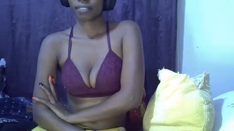Snapshot of sexy_leila3 chatting on 06.01.26 kayla online show from 06.01.26