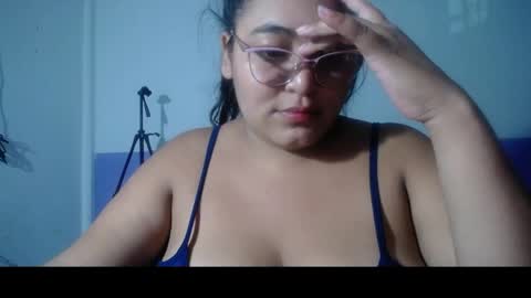 Snapshot of sexy_love_15 chatting on 05.20.26 SIRENA LOVE online show from 05.20.26