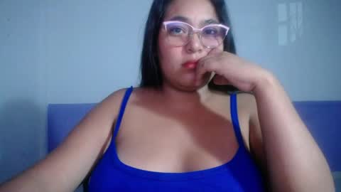 Snapshot of sexy_love_15 chatting on 06.03.26 SIRENA LOVE online show from 06.03.26