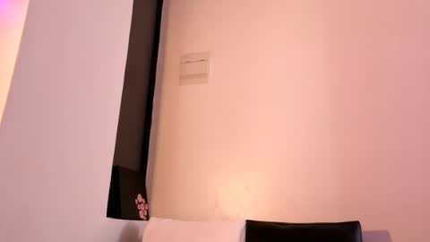 sexy_mia6 online show from 06.16.26