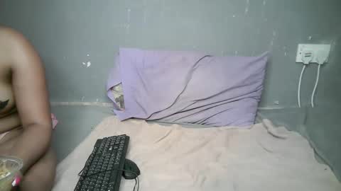 Snapshot of sexy_midnight1 chatting on 03.17.26 sexy_midnight1 online show from 03.17.26