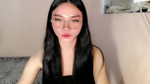 Snapshot of sexy_mikaxoxo chatting on 01.23.25 mika online show from 01.23.25