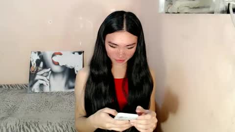 Snapshot of sexy_mikaxoxo chatting on 01.25.25 mika online show from 01.25.25