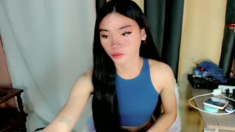 Snapshot of sexy_mikaxoxo chatting on 01.27.25 mika online show from 01.27.25