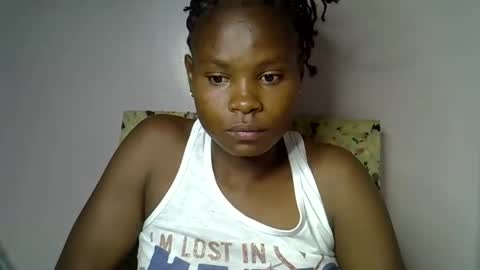 Snapshot of sexy_molyne chatting on 02.12.26 Molyne online show from 02.12.26