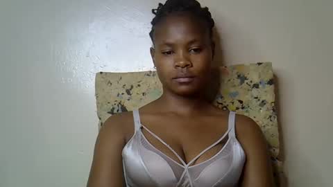 Molyne online show from 04.29.26