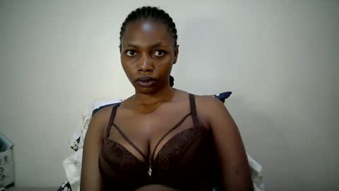sexy_muna2 online show from 06.13.26