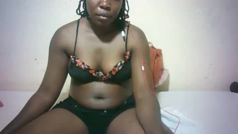 Snapshot of sexy_sandrah chatting on 11.20.25 sexy_sandrah online show from 11.20.25