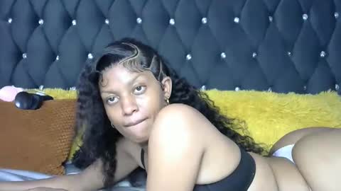sexy_zainaa online show from 04.17.26