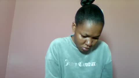 sexyapple2002 online show from 09.11.25