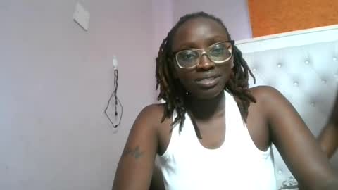 Snapshot of sexyary chatting on 06.19.26 sexyary online show from 06.19.26