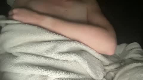 Snapshot of sexyass2_0 chatting on 12.01.25 sexyass2_0 online show from 12.01.25